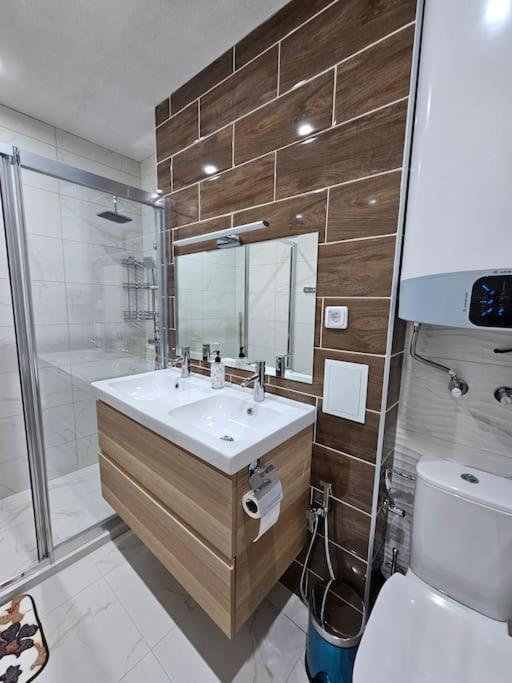 Crown * Bansko